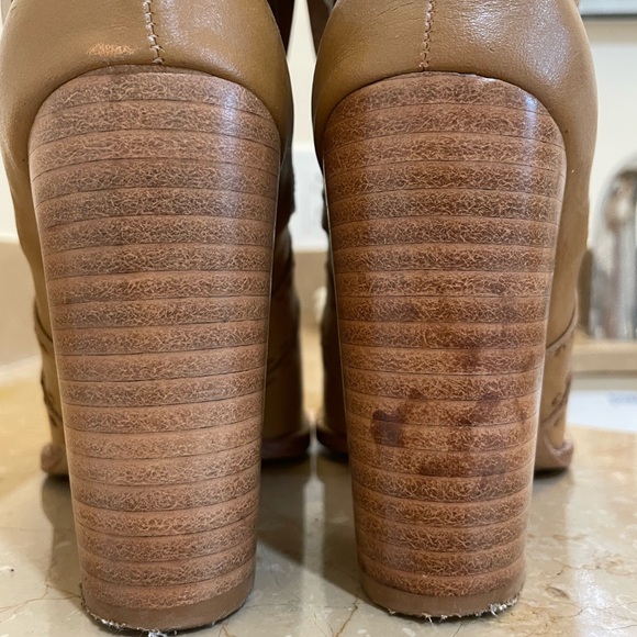 Tan Rachel Zoe ankle boot. Great condition. - Picture 8 of 16
